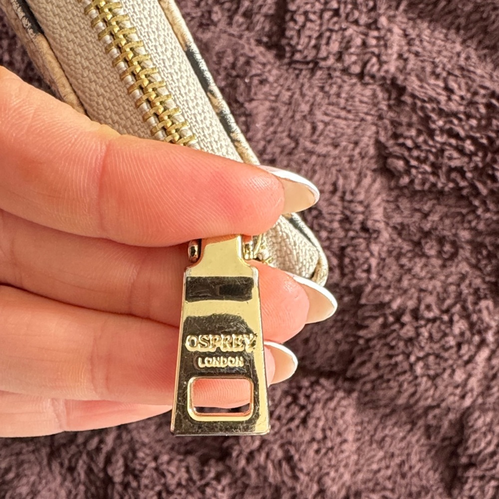 Steve Madden Gold Zipper Accent